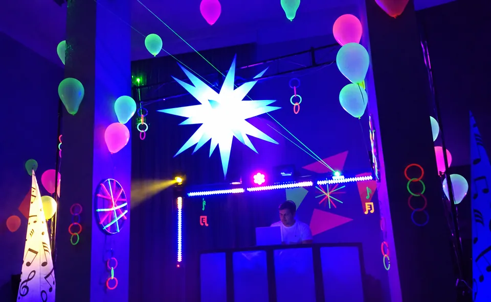 Decoração Festa Neon Infantil SP