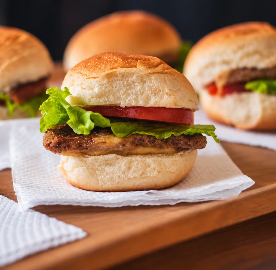 Barraquinha de mini x-burguer para festa